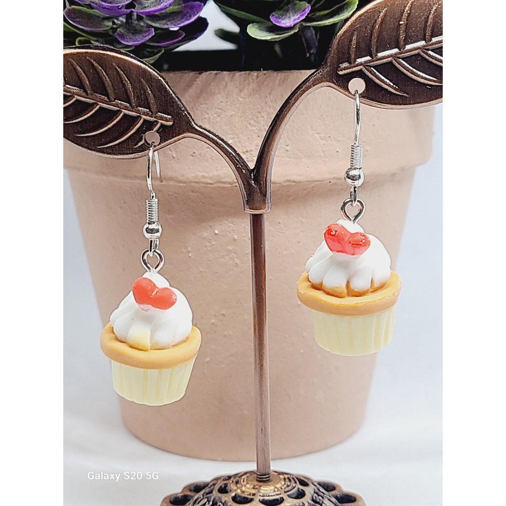 Handmade Cupcake Heart Dangle Earrings Silver Tone Food Jewelry Novelty